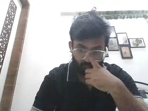 Snapshot of aryaka1303 chatting on April 23, 3:47 pm aryaka1303 online show from April 23, 3:47 pm