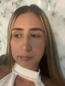 VictoriaWhitmore online show from April 16, 9:39 pm