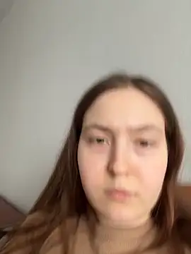 charmingggirl online show from April 11, 1:04 pm