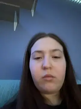 charmingggirl online show from April 16, 8:37 am