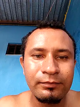 Snapshot of MiredCarabao chatting on April 14, 2:56 pm MiredCarabao online show from April 14, 2:56 pm