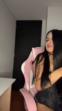 Kitty Bloom1 online show from April 19, 12:54 am