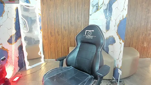 Alyce tay1 online show from April 8, 11:32 am