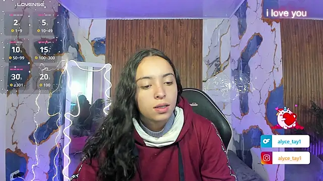 Alyce tay1 online show from April 17, 11:24 am