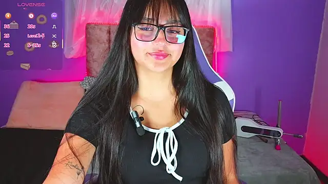 Snapshot of 1_Scarllet_ chatting on April 28, 12:54 pm 1 Scarllet online show from April 28, 12:54 pm