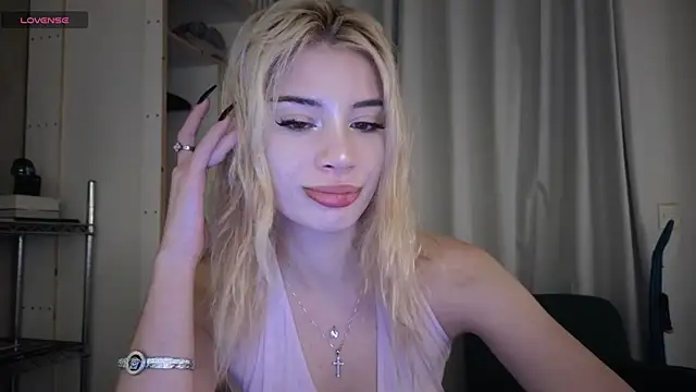 st uirt online show from April 10, 9:19 pm