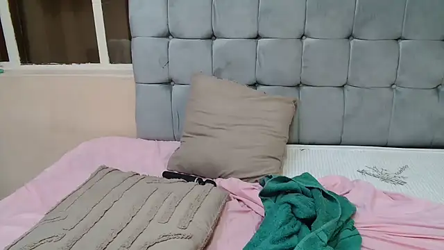 babyface205 online show from April 5, 9:45 pm