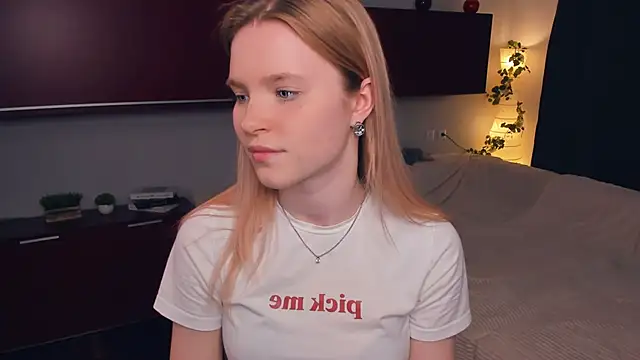 DelmaLasky online show from April 1, 1:41 pm