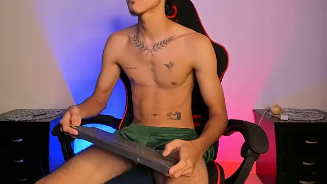 Snapshot of dilan_ar5 chatting on May 12, 2:03 pm dilan ar5 online show from May 12, 2:03 pm