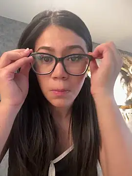 AMBERFONSECA online show from April 13, 7:08 pm