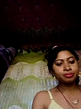 Sexy moon45 online show from April 12, 12:21 pm