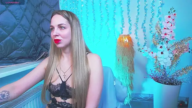 Alexandracandy online show from April 7, 12:16 pm