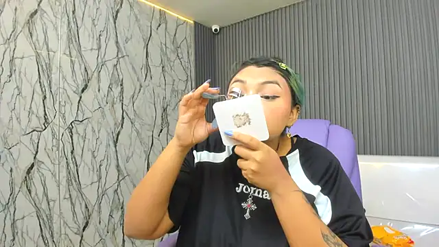 katteyes 20 online show from April 8, 8:09 pm