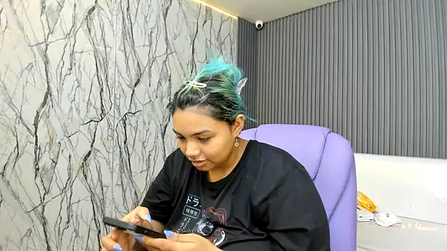 katteyes 20 online show from April 15, 8:20 pm