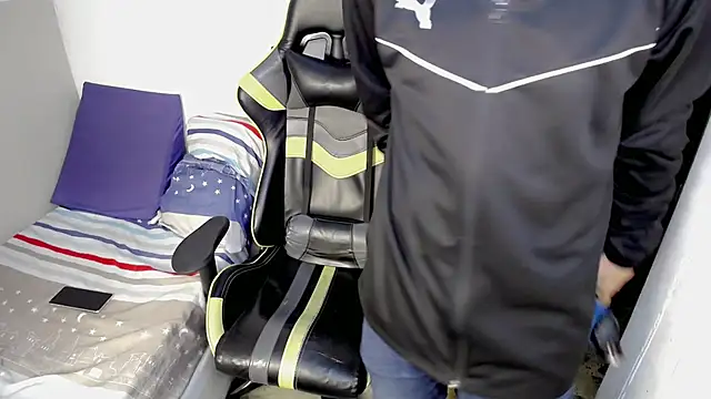 Mathias twinkk online show from March 23, 8:24 pm