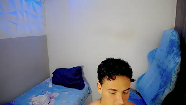 Mathias twinkk online show from March 28, 9:09 am