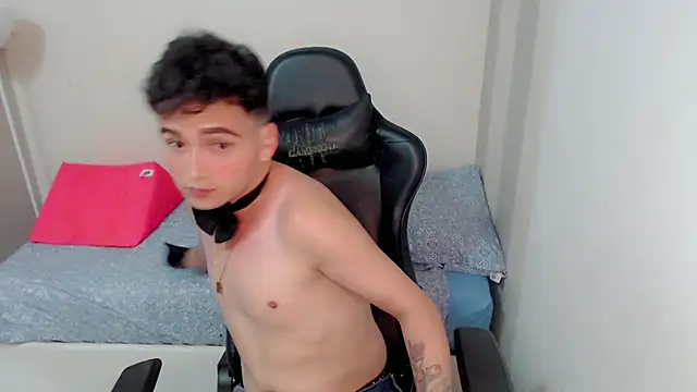 Mathias twinkk online show from April 5, 3:26 am