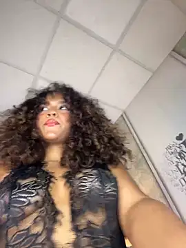 CurlyOopsieXXX online show from April 7, 9:37 pm