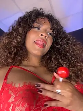 CurlyOopsieXXX online show from April 14, 9:32 pm