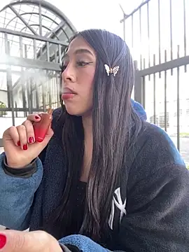 Ferrari Pink online show from April 12, 11:48 am