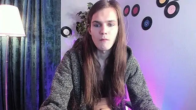 WillFobos online show from March 25, 9:32 pm