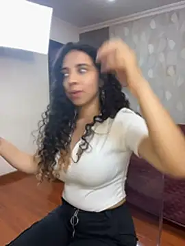 katniss everdeen  online show from April 11, 8:35 pm