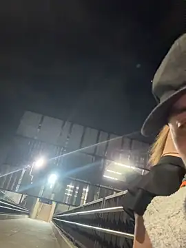 lindaandtony online show from April 15, 5:58 am