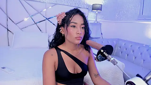 Horny Brunette  online show from April 16, 3:18 am