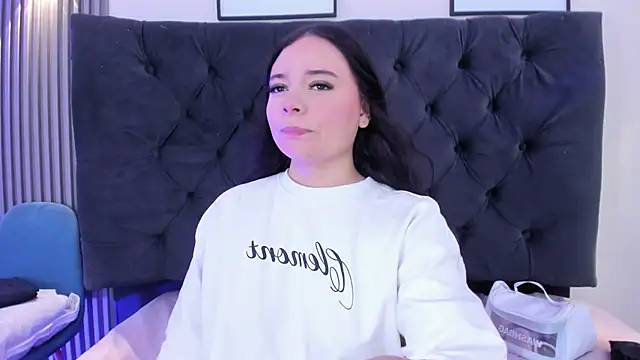 Lizeth Vega online show from March 30, 8:10 pm