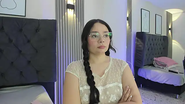 Lizeth Vega online show from April 17, 7:28 pm