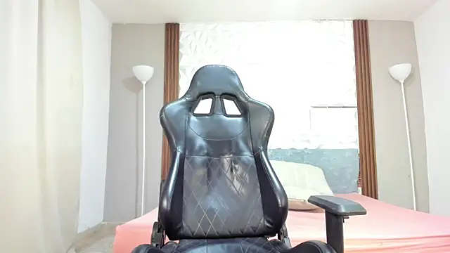 Hot Gaara  online show from April 8, 3:28 am