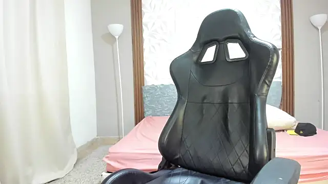 Hot Gaara  online show from April 10, 3:23 am