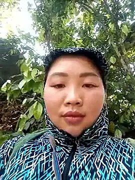 Huemy098 online show from April 13, 3:45 am