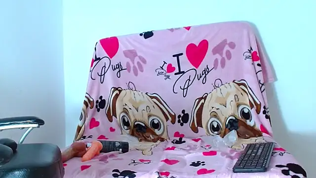 ambar69noir online show from April 3, 11:25 pm