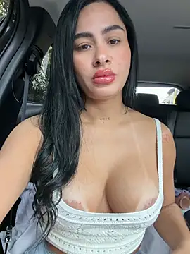 Snapshot of MoraFit_ chatting on May 2, 2:22 pm MoraFit online show from May 2, 2:22 pm