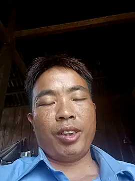 boy-pho- online show from March 30, 4:13 am