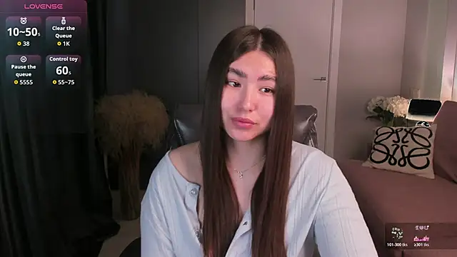 IceIcebabe  online show from April 12, 1:10 am