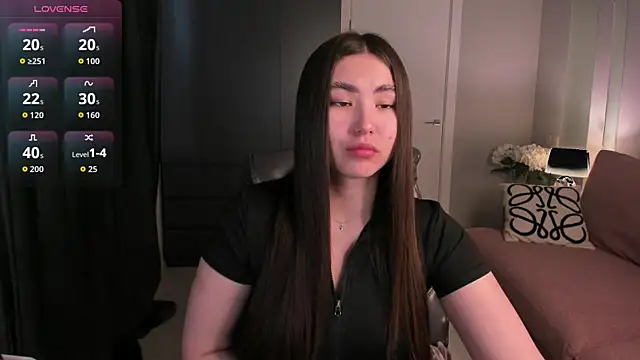 IceIcebabe  online show from April 16, 1:06 am