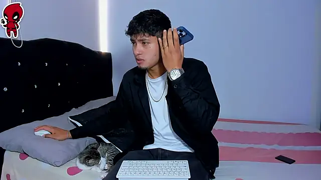 Thiago snoop online show from March 24, 7:19 pm