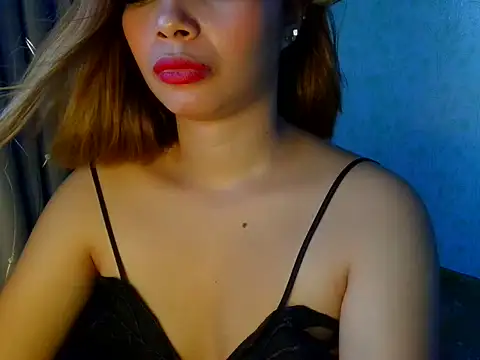 Snapshot of Urcutiepiebaby chatting on July 27, 6:42 am Urcutiepiebaby online show from July 27, 6:42 am
