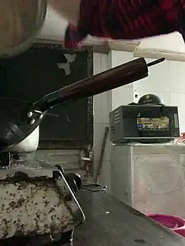 tieuvy6 online show from April 7, 1:33 pm