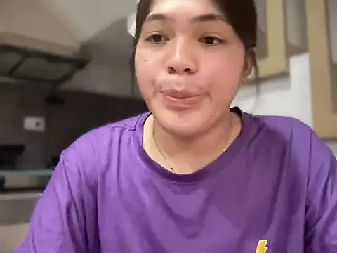 tastelikesugar19 online show from April 4, 5:49 am