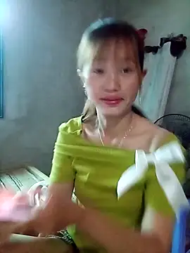 Snapshot of gogo-min chatting on May 11, 7:25 am gogo-min online show from May 11, 7:25 am