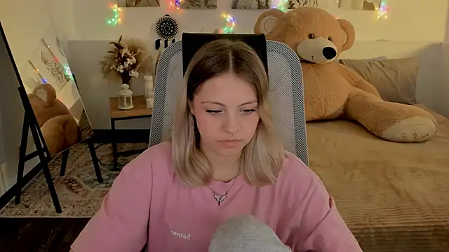 BlossomVibe online show from April 13, 10:32 am