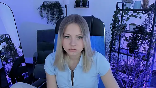 BlossomVibe online show from April 17, 10:18 am