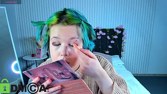 LittleKittenStar online show from March 25, 3:12 am