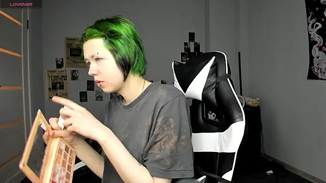 LittleKittenStar online show from March 30, 3:07 am