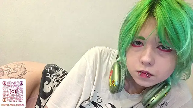Snapshot of LittleKittenStar chatting on July 7, 7:45 am LittleKittenStar online show from July 7, 7:45 am