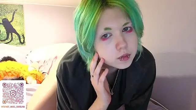 Snapshot of LittleKittenStar chatting on July 13, 10:07 am LittleKittenStar online show from July 13, 10:07 am