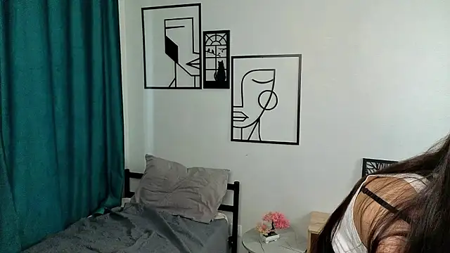 SilvaBoutros online show from March 29, 5:29 am